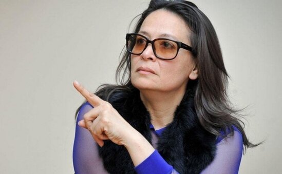 "Uşaqlarınızın telefonla nə iş gördüyünə fikir verin"