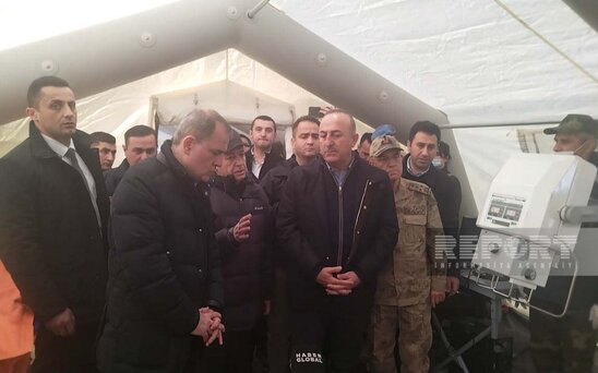 Mövlud Çavuşoğlu Azərbaycan həkimlərinə təşəkkür edib