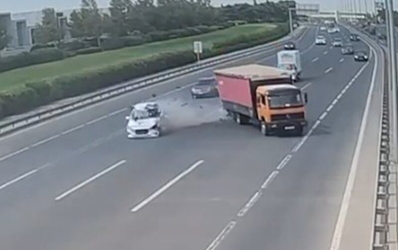 Bakıdakı ağır qəzanın görüntüləri - Video