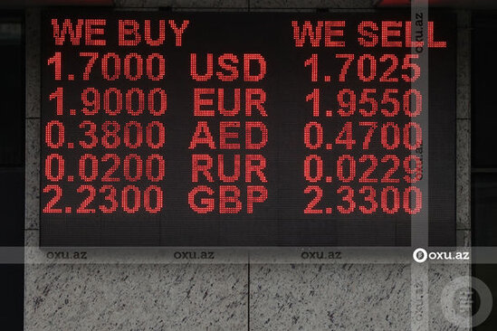 Hansı banklarda dolların alış dəyəri qaldırılıb? - SİYAHI + YENİLƏNİB/FOTO