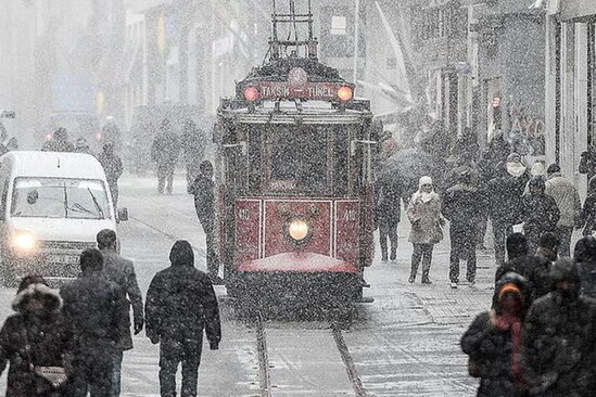 İstanbula güclü qar qayıdır: Türkiyənin 55 şəhərində sarı və narıncı kodla XƏBƏRDARLIQ