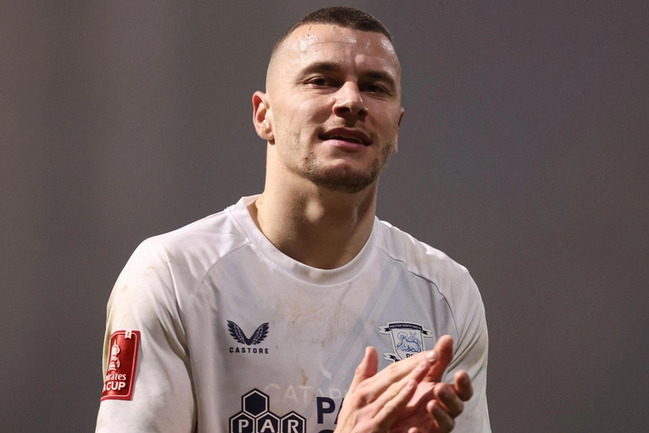 İngiltərə klubunun futbolçusu 9 oyunluq diskvalifikasiya edilib