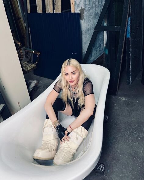 Gəncliyini qorumağı bacaran "təqaüdçü" ulduzlar - FOTO