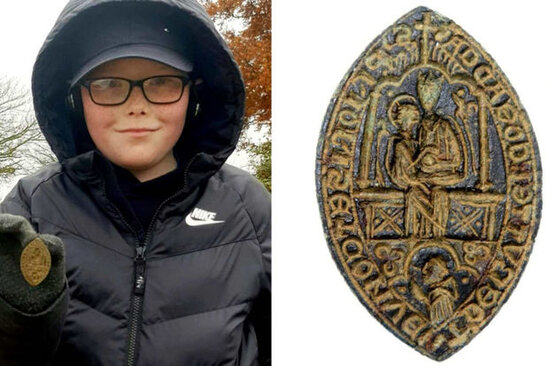 10 yaşlı məktəbli qazıntı zamanı tapdığı qədim kilsə möhürünü hərraca çıxardı