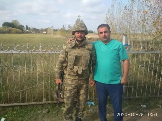 Oğlunun arzusunu yerinə yetirməyən şəhid anası: "Hər dəfə güzgüyə baxanda utanıram"