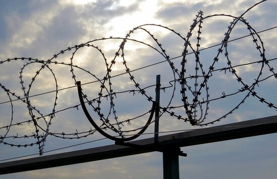 Kriminal avtoritet təcridxanadan yoxa çıxıb-FOTO