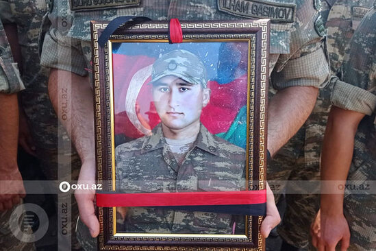 Azərbaycan Ordusunun şəhid olan əsgəri dəfn olunub - YENİLƏNİB + FOTO/VİDEO