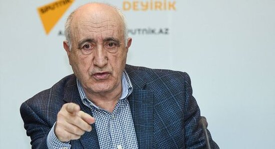 Qəbul imtahanlarından narazılıq: "Fənlərin sayı azaldılsın, təhsil müddəti üç il olsun" – FOTO