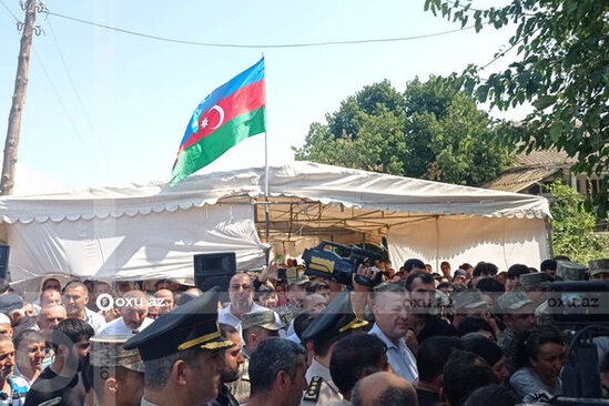 Azərbaycan Ordusunun şəhid olan əsgəri dəfn olunub - YENİLƏNİB + FOTO/VİDEO