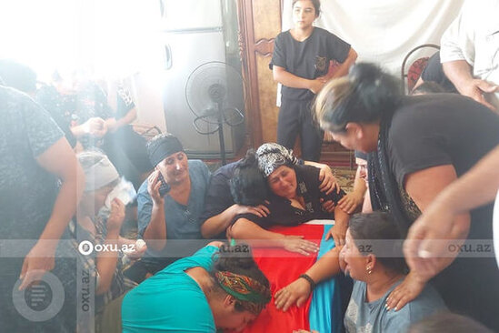 Azərbaycan Ordusunun şəhid olan əsgəri dəfn olunub - YENİLƏNİB + FOTO/VİDEO