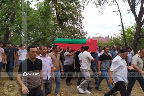 Tovuzda həlak olan əsgərimiz dəfn edildi - YENİLƏNİB + FOTO