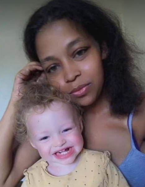 25 yaşlı qadın yatağından yıxılıb öldü - FOTO