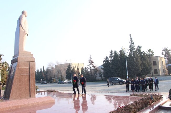 Yevlaxda 2 Fevral Gənclər günü münasibətilə "Ulu Öndər Heydər Əliyev və Azərbaycan gəncliyi" mövzusunda tədbir keçirilib