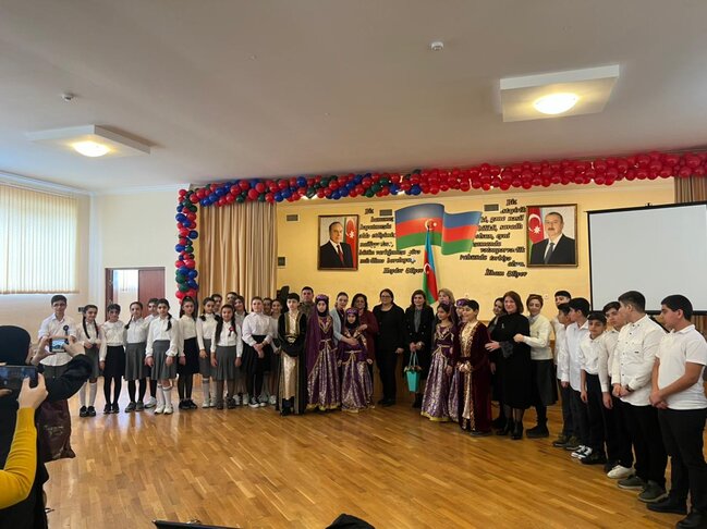 157 saylı məktəbdə Ana Dilimizə həsr olunan tədbir keçirilib - FOTOLAR