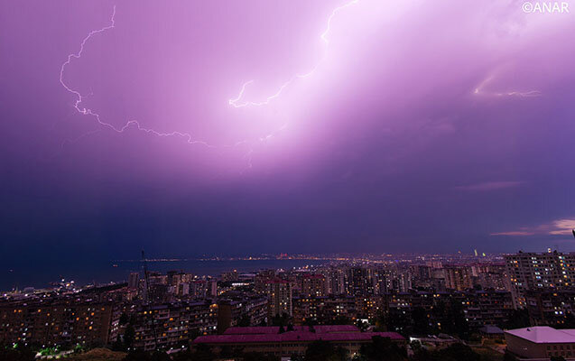 Bakıya güclü yağış yağır