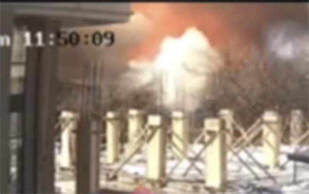 Mebel sexində partlayış anı - Video