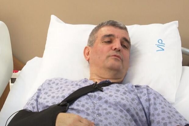 Fazil Mustafanın yaralarının tikişləri söküldü