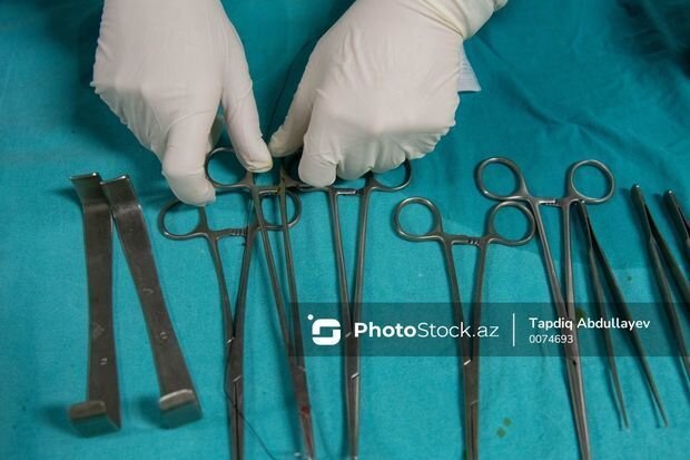 Paytaxt sakinini həkim yox, texniki işçi əməliyyat edib? - Ağılasığmaz İDDİA + VİDEO