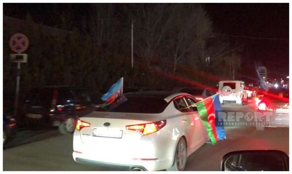 "Exit poll"un nəticələri açıqlanandan sonra Sumqayıtda avtoyürüş başlayıb - FOTO