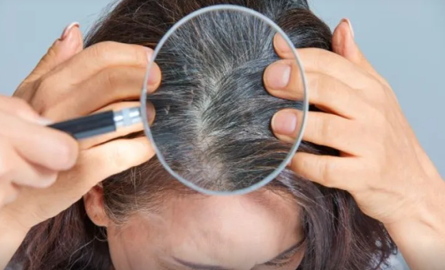 Cəmi 1 saniyəyə ağ saçları necə gizlətmək olar?