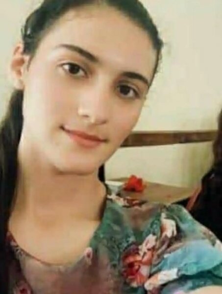 Dərsdə vəfat edən qızın atası da eyni səbəbdən ölübmüş - Foto