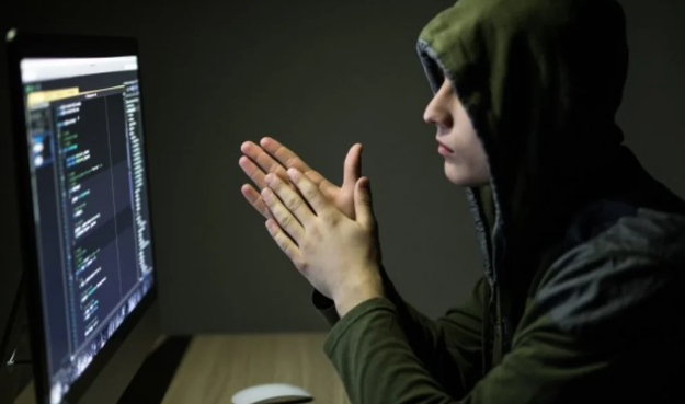 Diqqətli olun: Pulunuz oğurlana bilər - VİDEO