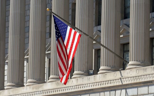 KİV: Tramp administrasiyası İranın mümkün cavab zərbəsinə hazırlaşır