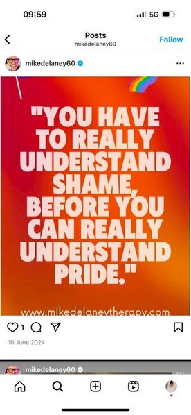 Azərbaycanlı səfiri rahat buraxmayan britaniyalı tibb bacılarının FOTOLARI