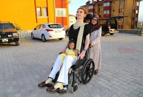 Dünyanın ən uzun boylu qadını: Ginnesin rekordlar kitabına düşdü