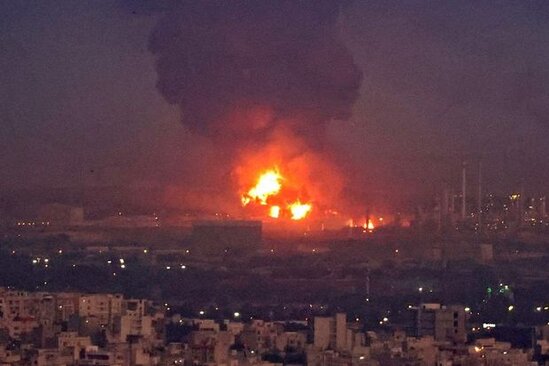 Məşhəddə güclü yanğın: Şəhəri tüstü bürüdü