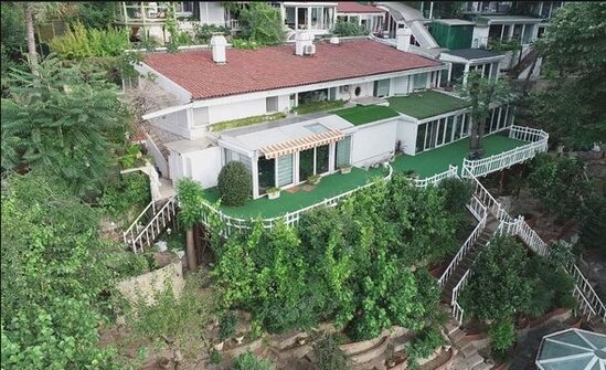 Adnan Oktarın yaşadığı "kosmik malikanə"ni rusiyalı milyarder satın aldı - FOTO