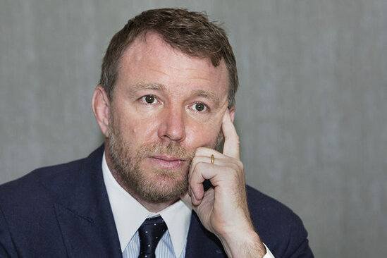 Qay Riçi "Centlmenlər" filminə görə məhkəməyə verildi