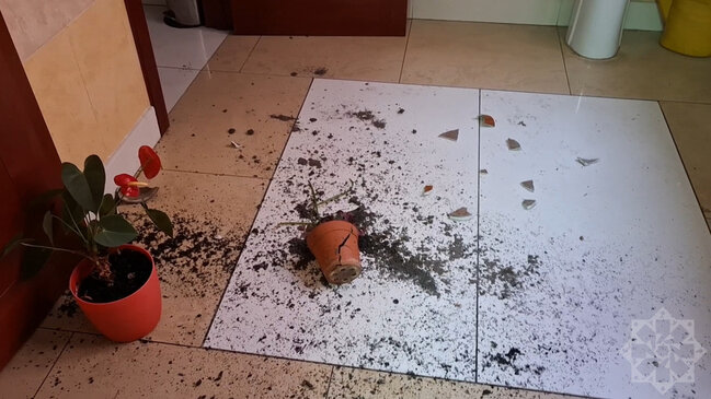 Kiyevə atılan "İskəndər"in qəlpələri səfirliyimizin binasına düşüb - Fotolar-Yenilənib