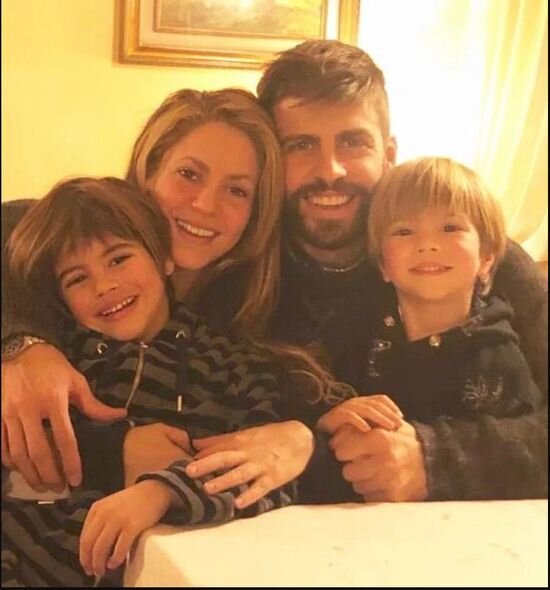 Şakira övladlarına qadağa qoydu - FOTO