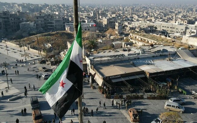 Suriya sanksiyaların yumşaldılmasına dair şərtlər siyahısı ilə bağlı ABŞ-yə yazılı cavab verib