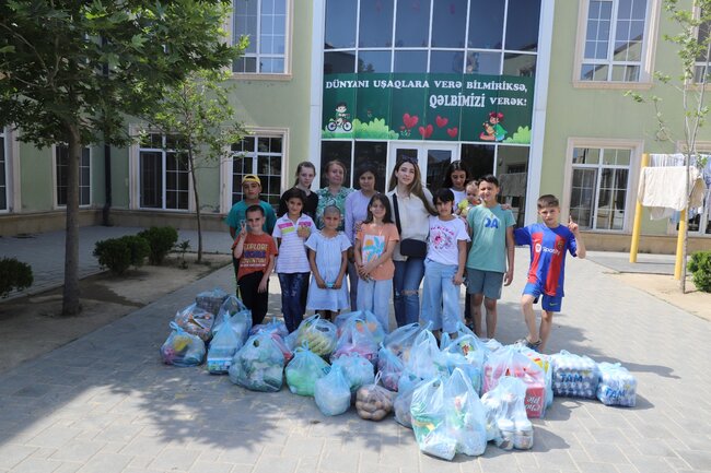 "Avrora Qrup" aztəminatlı ailələrə və uşaq evlərinə bayram sovqatı çatdırıb