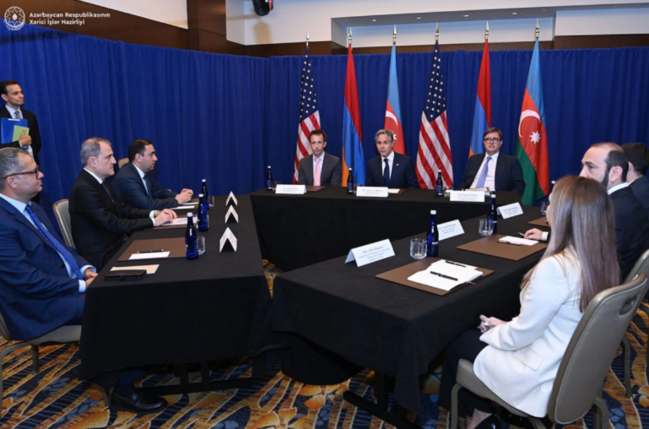 Azərbaycan və Ermənistan sülh sazişinin yekunlaşdırılması istiqamətində işi davam etdirməyə razılaşıblar