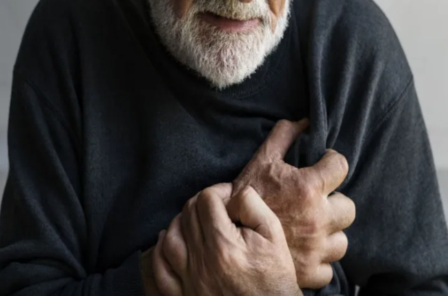 Ağızdakı bakteriyalar ürəyinizi "öldürə" bilər