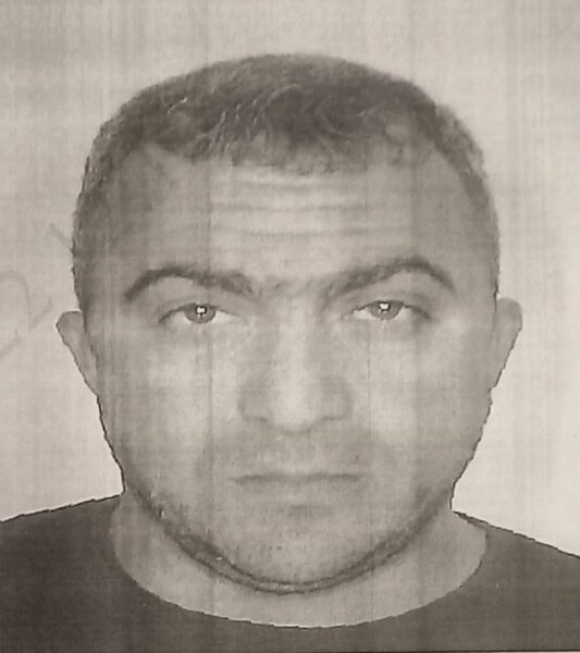 Yevlaxda keçmiş məhkum ev yandırdı - FOTO