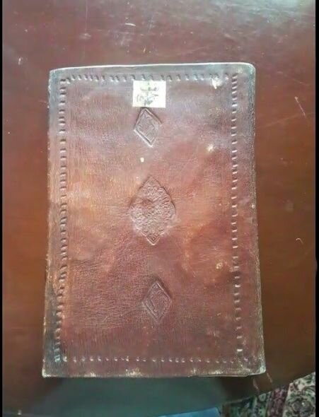 Azərbaycanda 100 min manata Qurani-Kərim kitabı satılır - FOTO