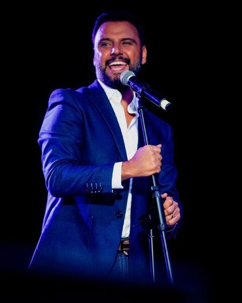 Alişan Bakı konsertində Qarabağ maralını canlı oxudu