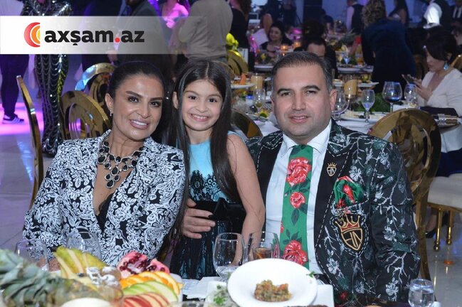 Aynur Dadaşovanın evində toy olub - FOTOLAR