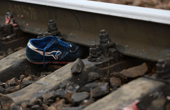 Azərbaycanda qatar uşağın üzərindən keçdi