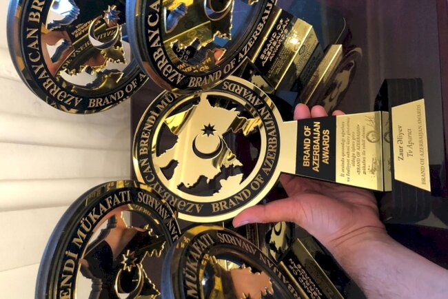 Tanınmış Teleaparıcı Zaur Mükafata Layiq Görüldü - FOTO/VİDEO