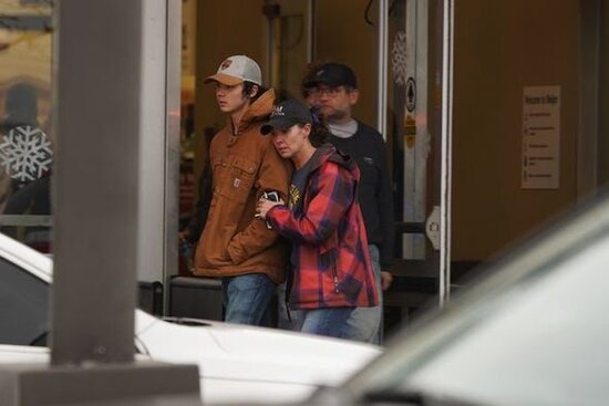 Yeniyetmə məktəbdəki qətliamı "Qara Cümə"də alınan silahla törədib - FOTO