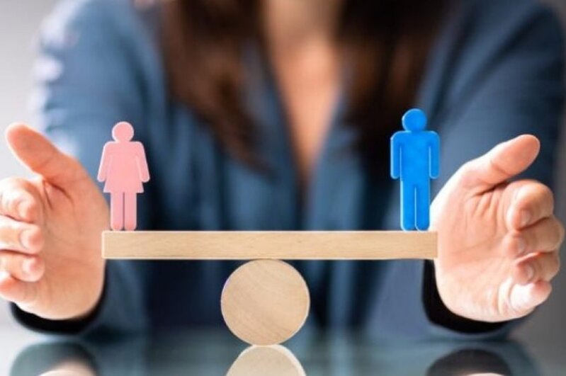 Qadınların hansı hüquqları POZULUR?