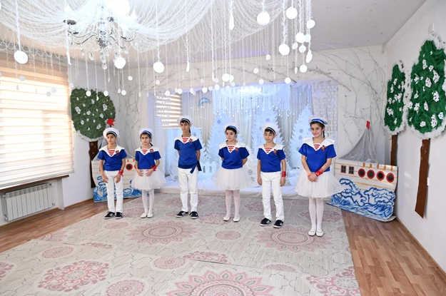 Leyla Əliyeva və Alyona Əliyeva Gəncədə uşaq evində olublar