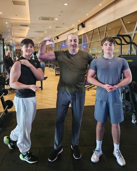 Prezidentin nəvələri ilə idman zalından MARAQLI FOTOLARI