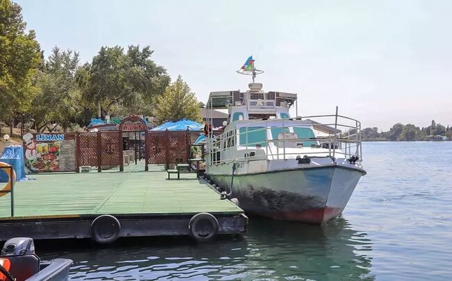 Mingəçevirdə çayda iki kater toqquşub, xəsarət alanlar var