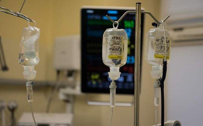 Azyaşlı bacı və qardaşları zəhərləndi - VƏZİYYƏTLƏRİ AĞIRDIR